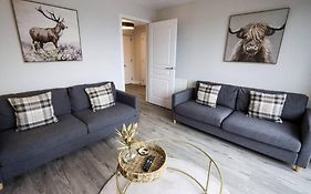 City Retreat By The Castle Free Designated Parking